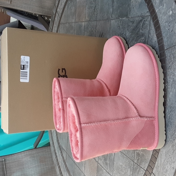 UGG Shoes - NWT UGG ANKLE BOOTIES